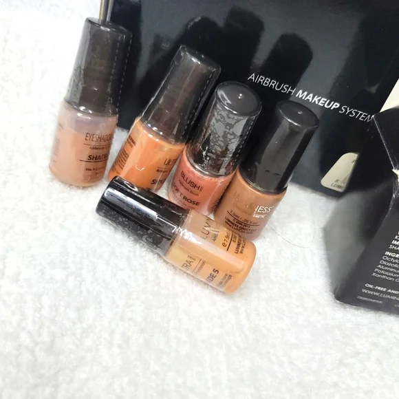 AIRBRUSH MAKEUP SYSTEM // NEW ‼️FOR CLOSET CLOSING ONLY - Picture 3 of 10